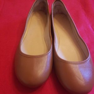 Beige nine West women's size 6 flats